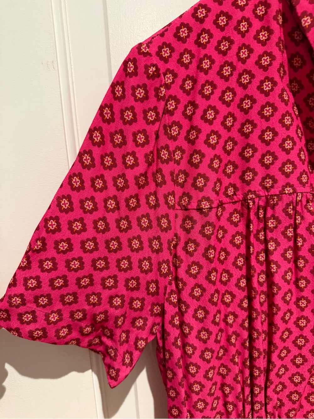 Pink Short-Sleeve Midi Shirt Dress with Geometric Print - Picture 3 of 4